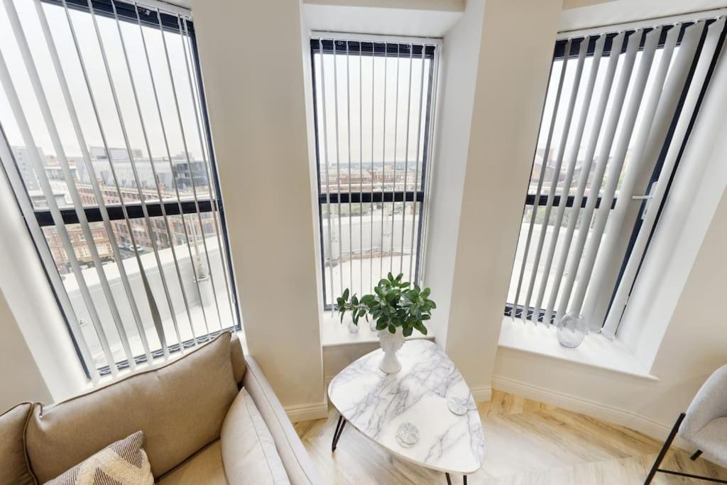 Apartamento 2 Bed Penthouse In The Heart Of Leeds City Centre Near Arena Exterior foto