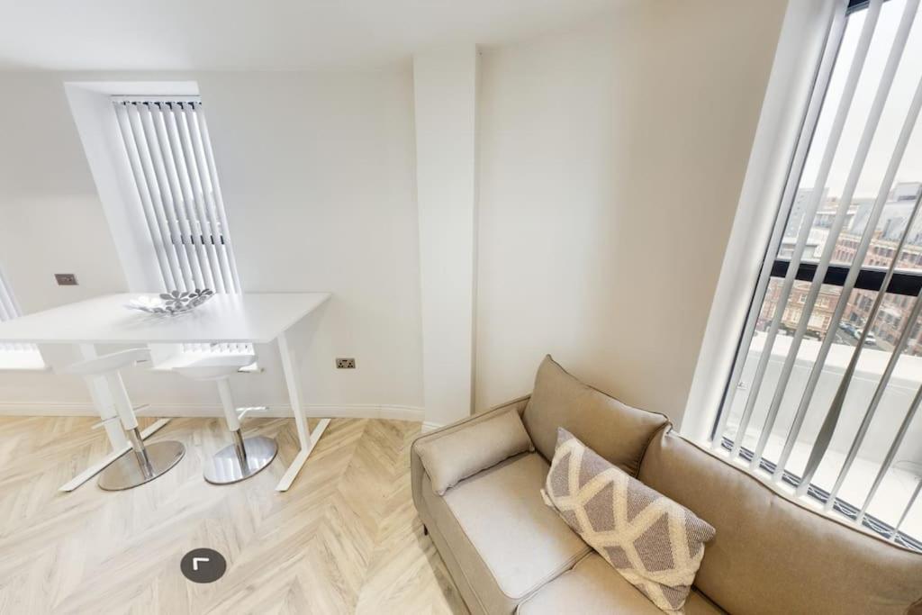 Apartamento 2 Bed Penthouse In The Heart Of Leeds City Centre Near Arena Exterior foto